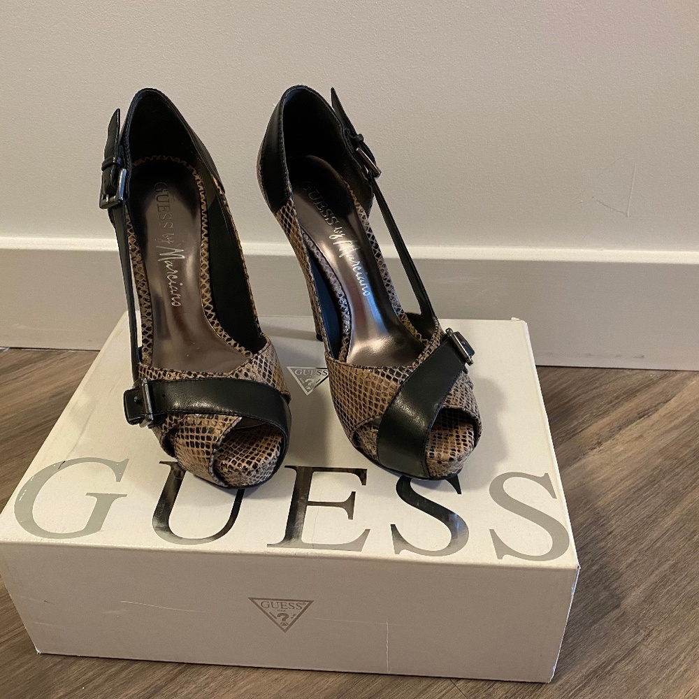 Guess Sandals